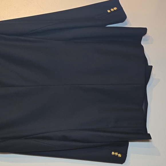 Aquascutum London Black Blazer with Gold Buttons - Picture 8 of 15